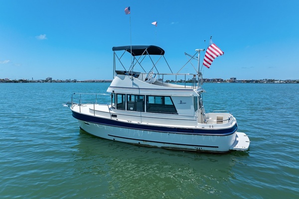Escape 31ft Camano Yacht For Sale