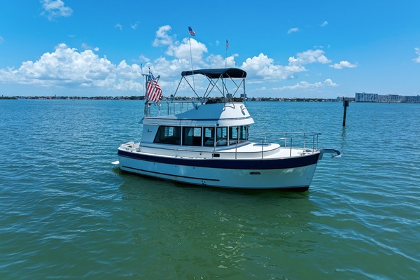 Escape 31ft Camano Yacht For Sale