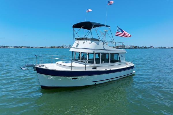 Escape 31ft Camano Yacht For Sale