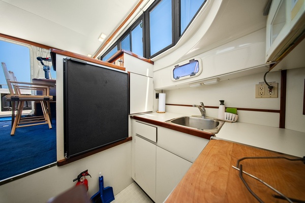Escape 31ft Camano Yacht For Sale