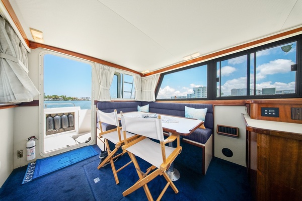 Escape 31ft Camano Yacht For Sale