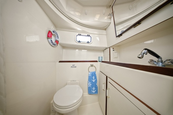 Escape 31ft Camano Yacht For Sale