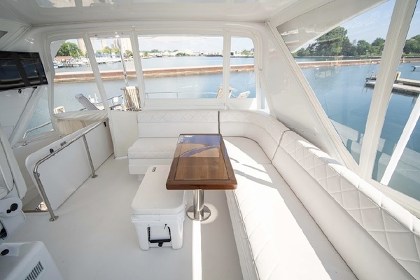 2017 Hatteras 60