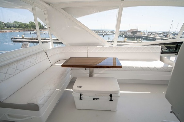 2017 Hatteras 60