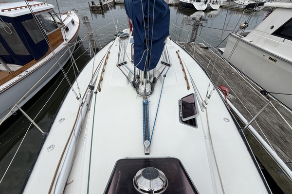 Relentless 35ft C amp C Yacht For Sale