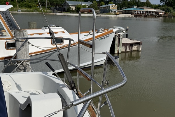 Relentless 35ft C amp C Yacht For Sale