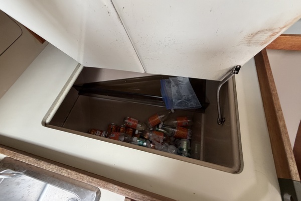 Relentless 35ft C amp C Yacht For Sale