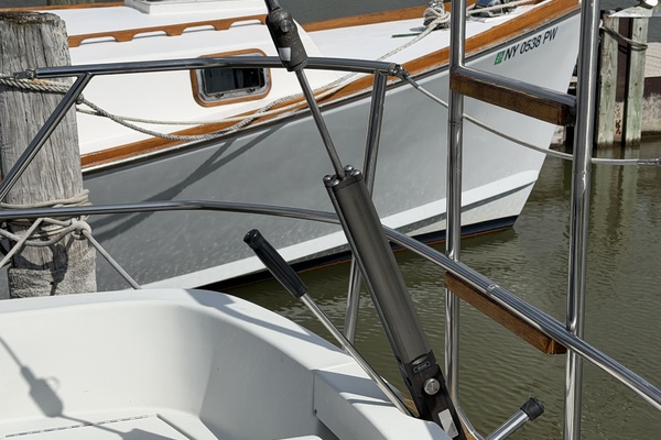 Relentless 35ft C amp C Yacht For Sale