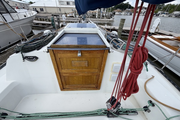 Relentless 35ft C amp C Yacht For Sale