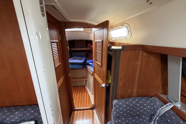 Relentless 35ft C amp C Yacht For Sale