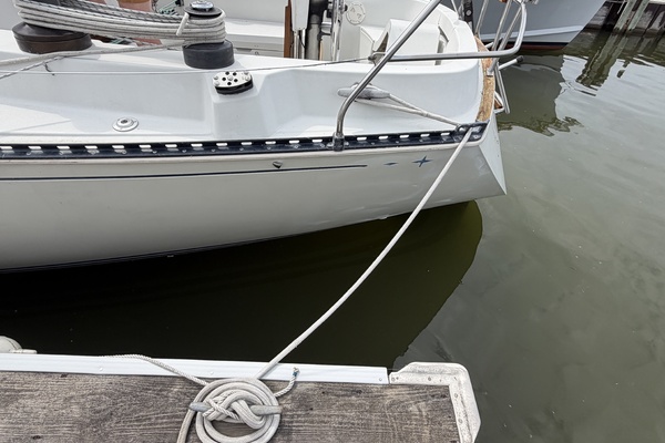 Relentless 35ft C amp C Yacht For Sale