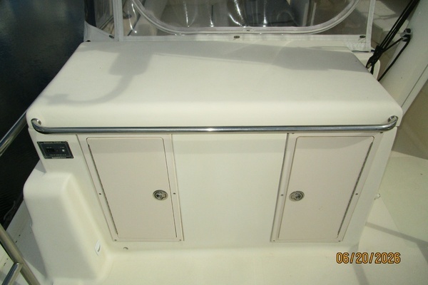 2004 Mainship 40