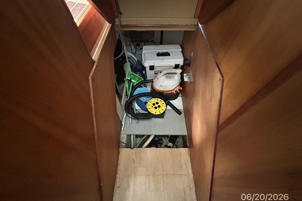2004 Mainship 40