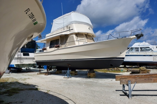 2004 Mainship 40