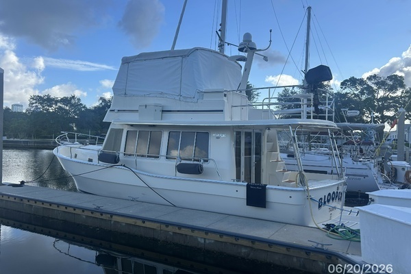 2004 Mainship 40