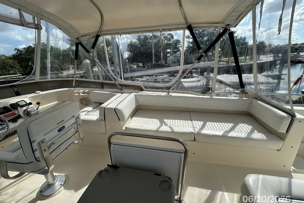 2004 Mainship 40