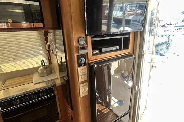 2004 Mainship 40