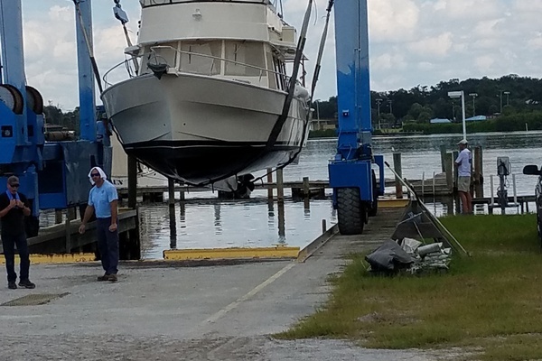 2004 Mainship 40