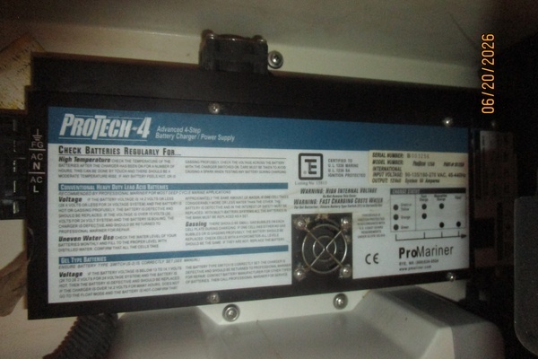2004 Mainship 40