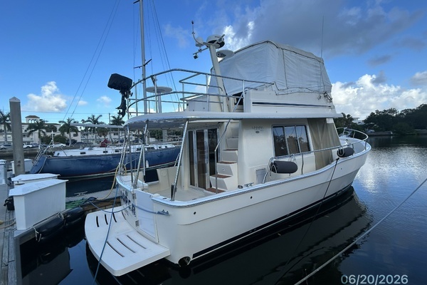 2004 Mainship 40