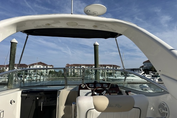 26ft Sea Ray Yacht For Sale