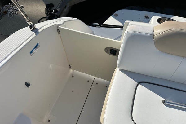 26ft Sea Ray Yacht For Sale