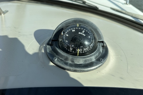 26ft Sea Ray Yacht For Sale