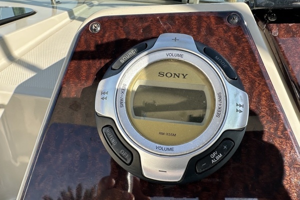 26ft Sea Ray Yacht For Sale
