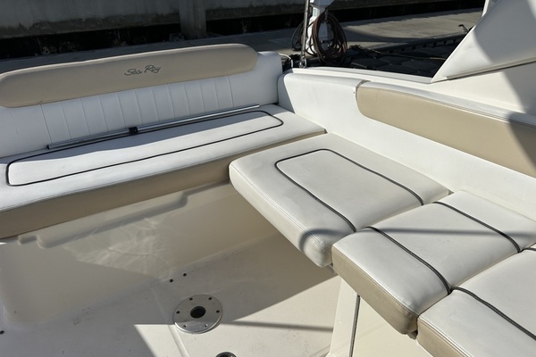 26ft Sea Ray Yacht For Sale