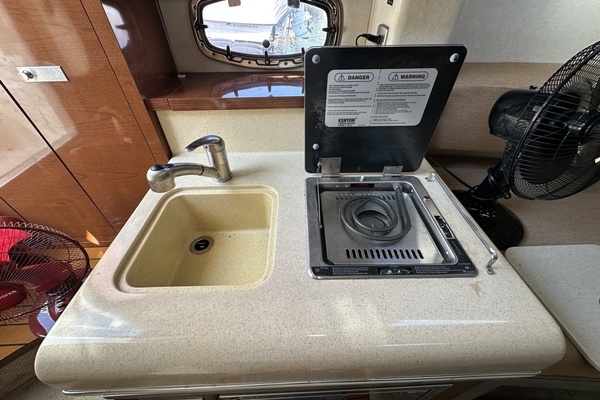 26ft Sea Ray Yacht For Sale