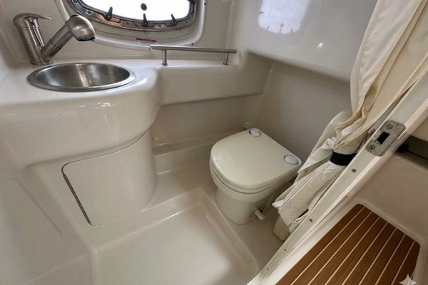 26ft Sea Ray Yacht For Sale