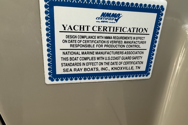 26ft Sea Ray Yacht For Sale