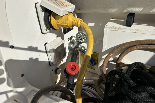 27ft Sea Ray Yacht For Sale