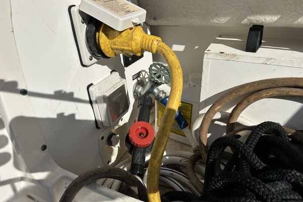 26ft Sea Ray Yacht For Sale