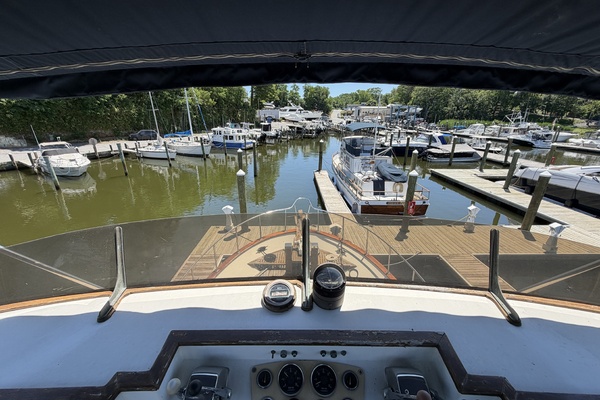 50ft Marine Trader Yacht For Sale