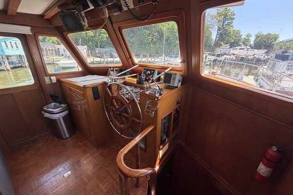 50ft Marine Trader Yacht For Sale