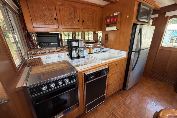 50ft Marine Trader Yacht For Sale