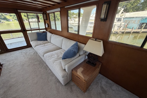 50ft Marine Trader Yacht For Sale