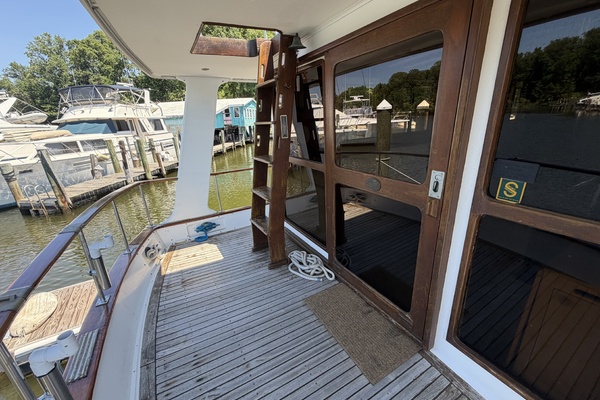50ft Marine Trader Yacht For Sale