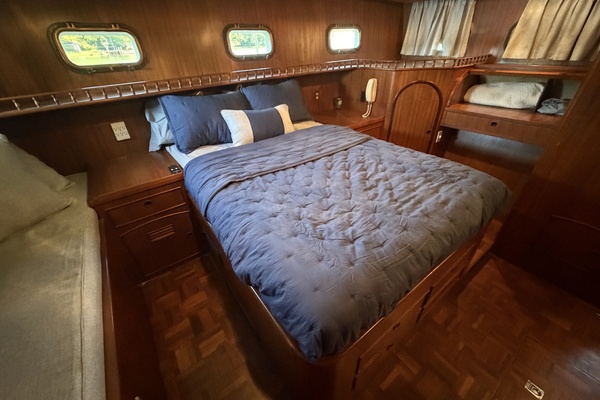50ft Marine Trader Yacht For Sale