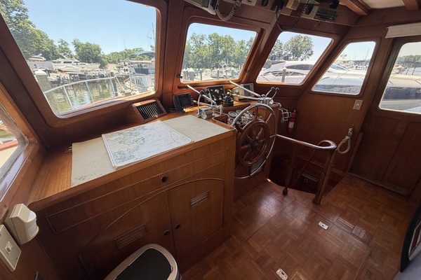 50ft Marine Trader Yacht For Sale