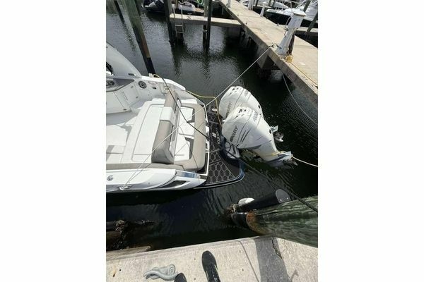 29ft Four Winns Yacht For Sale