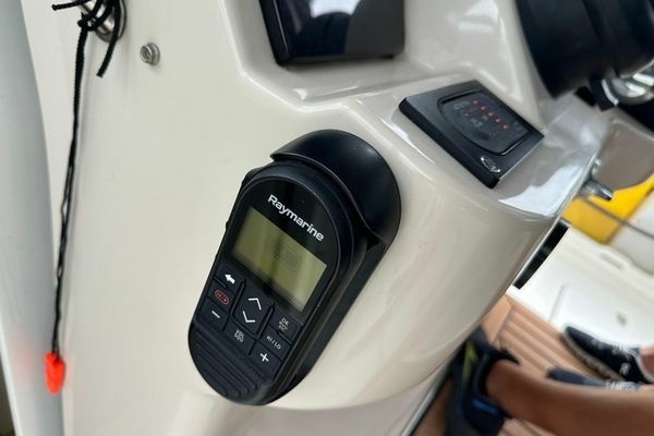 42ft Boston Whaler Yacht For Sale