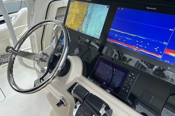 42ft Boston Whaler Yacht For Sale