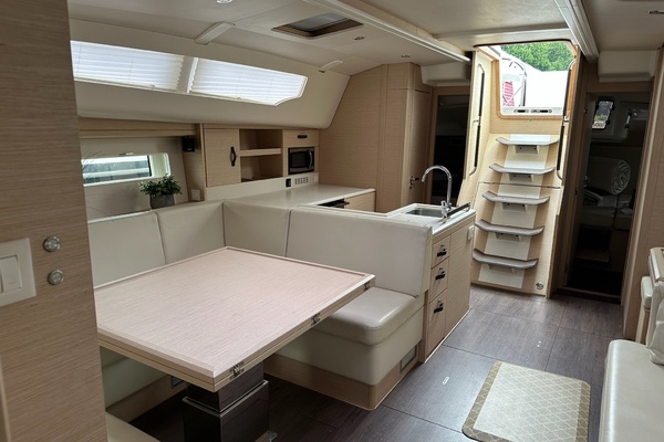 51ft Jeanneau Yacht For Sale