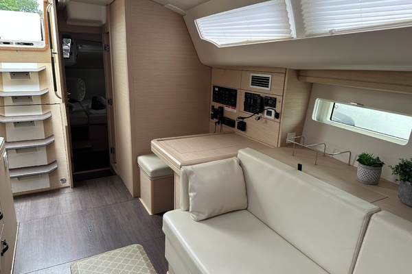 51ft Jeanneau Yacht For Sale
