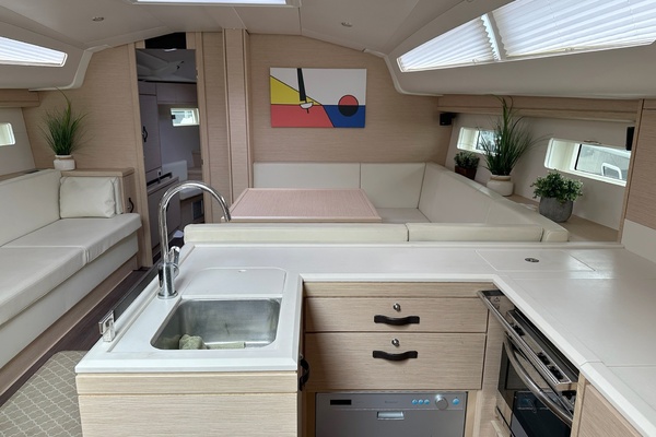51ft Jeanneau Yacht For Sale