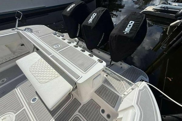 35ft Hydra Sports Yacht For Sale