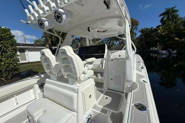 35ft Hydra Sports Yacht For Sale