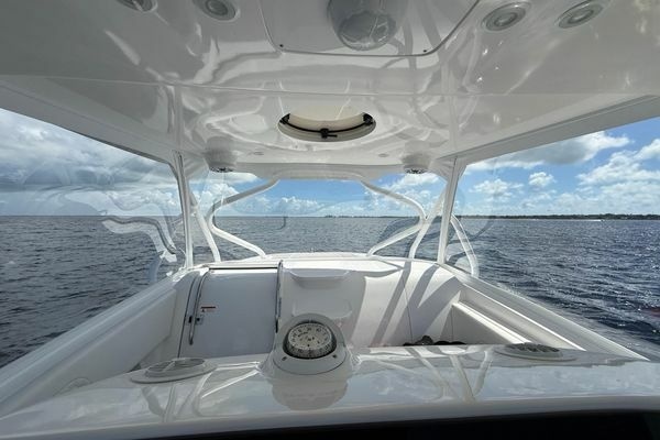 35ft Hydra Sports Yacht For Sale